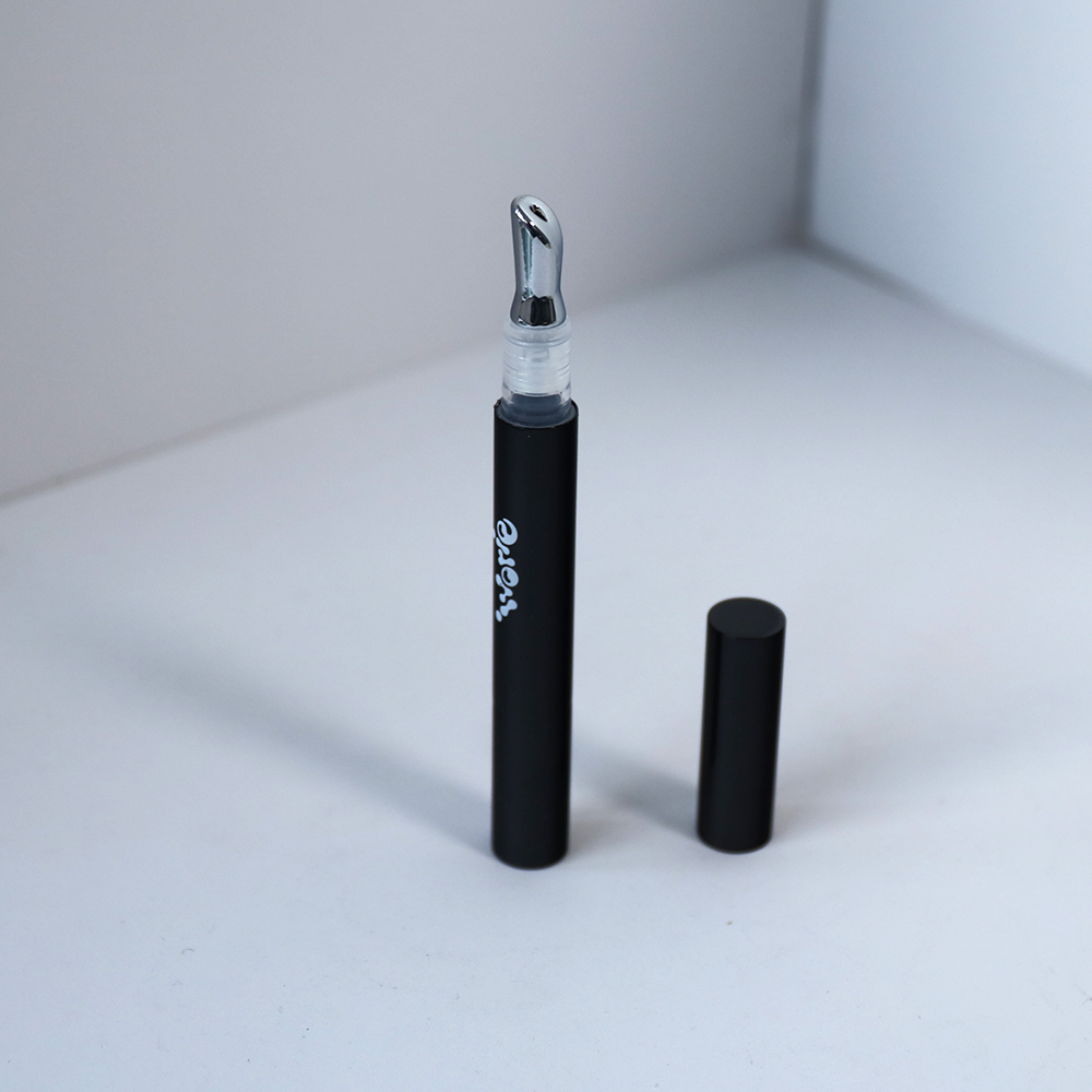 Private Label 2ml Empty Twist Cosmetic Lip Product Plumper Gloss Oil Lipgloss Pen Container