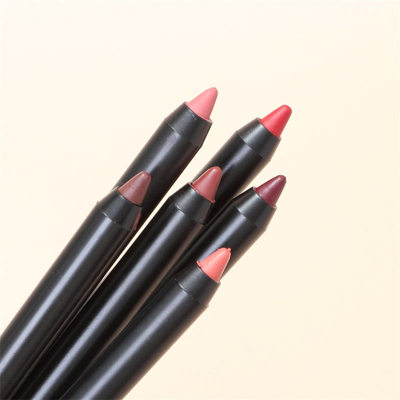 Plump &amp; Define: Long-Lasting Spot-on Lip Liner for Full Lips