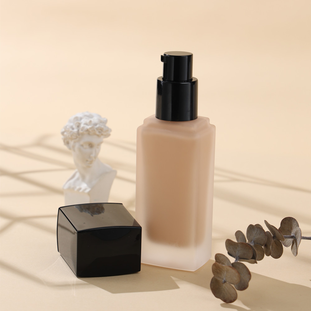 Makeup Concealer Long-Lasting Contour Foundation Light Liquid Thin Concealer Nourishing Bb Cream Wholesale No Logo in Stock