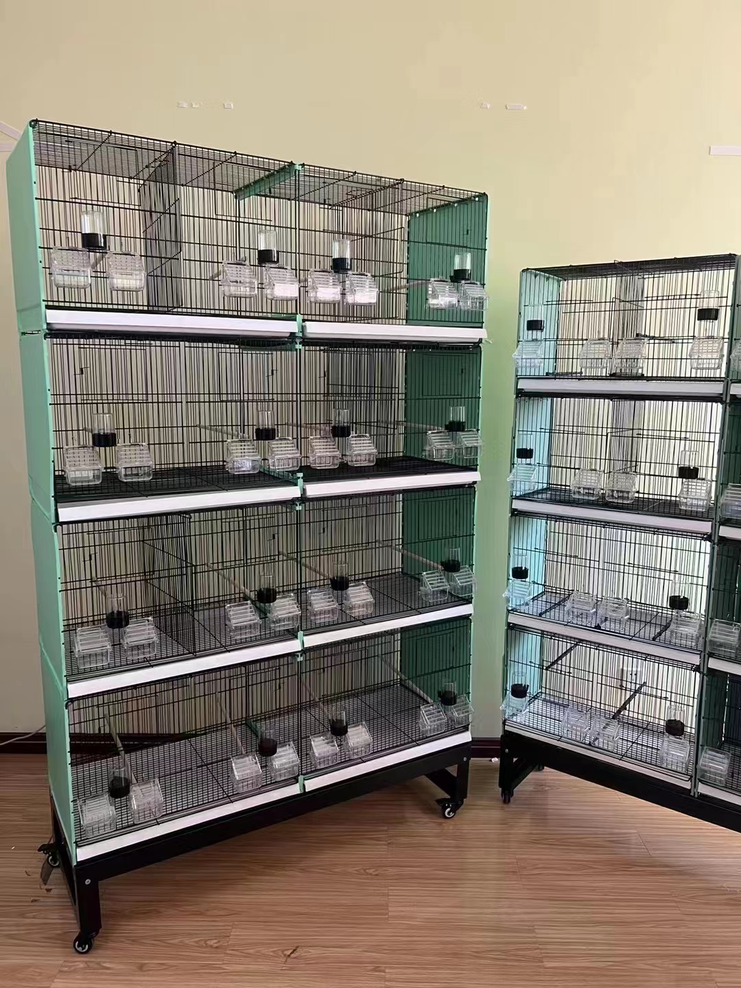 Heavy Duty 70cm Stackable Breeding Aviary Bird Cage Professional Metal Parrot Cage for Multiple Birds