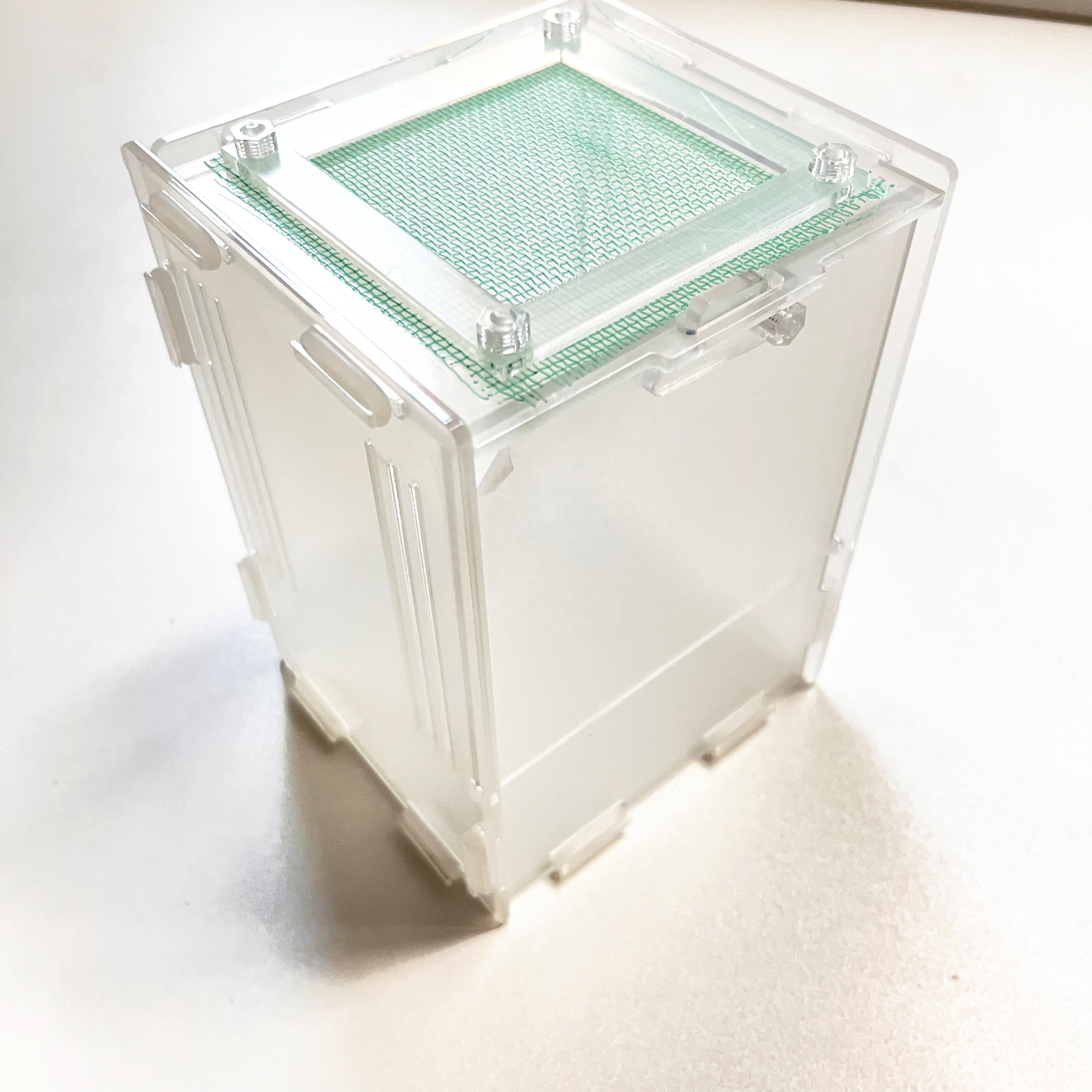 New Design High Quality Acrylic Mantis Cage Breathable Leisure Reptiles Cage