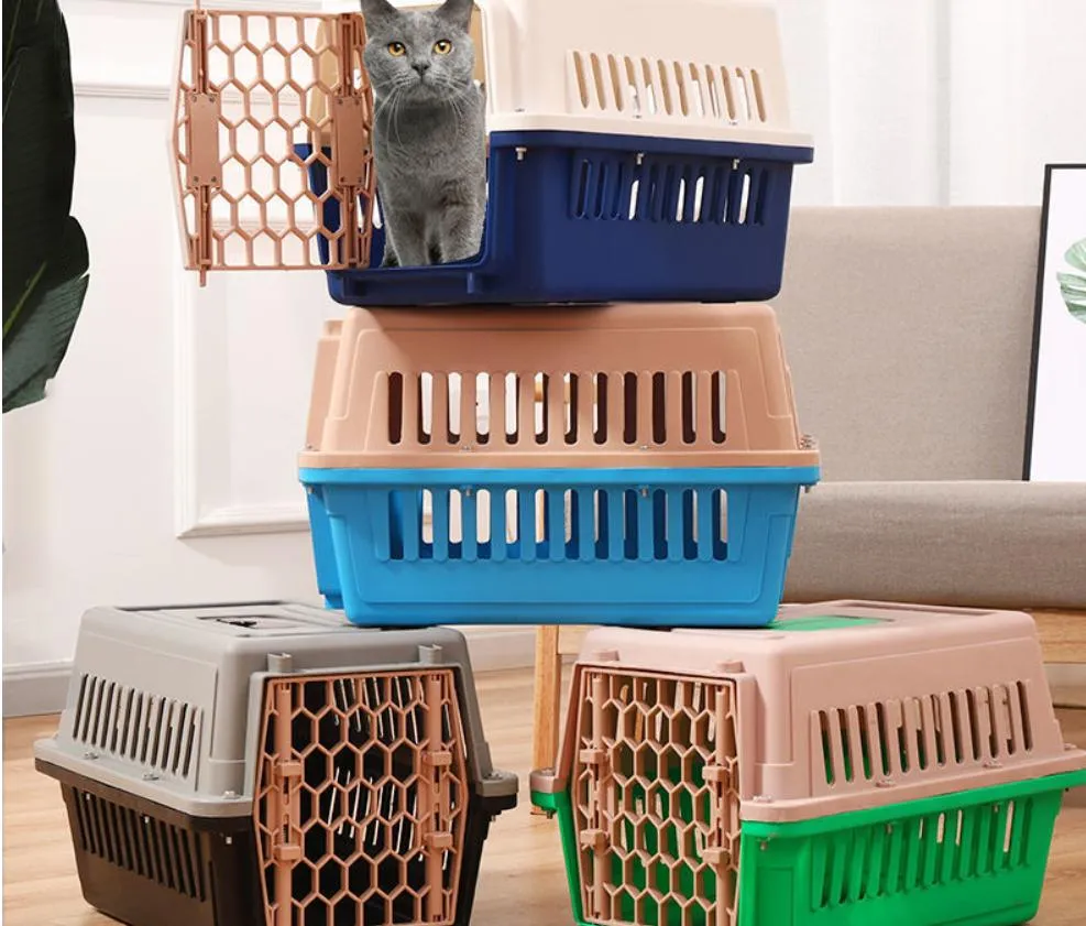 High Quality Ventilation Airlines Approved Plastic Travel Pet Cage Outdoor Pet Airplane Box