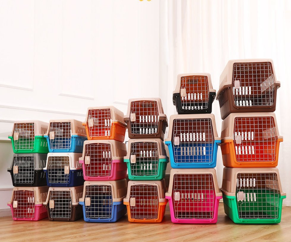 High Quality Ventilation Airlines Approved Plasti Travel Pet Cage Outdoor Pet Airplane Box