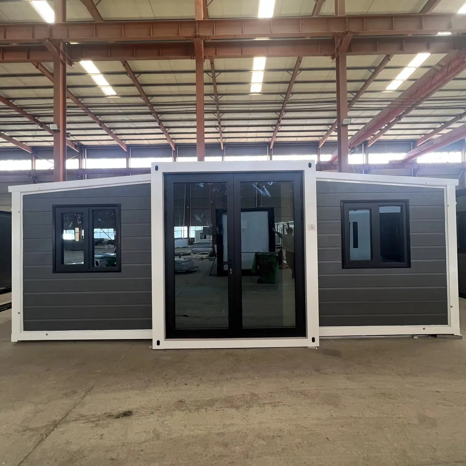 Factory Direct Expandable Container 20FT 30FT 40FT Modular House for Pet Training Base Temporary Training Space House with CE ISO