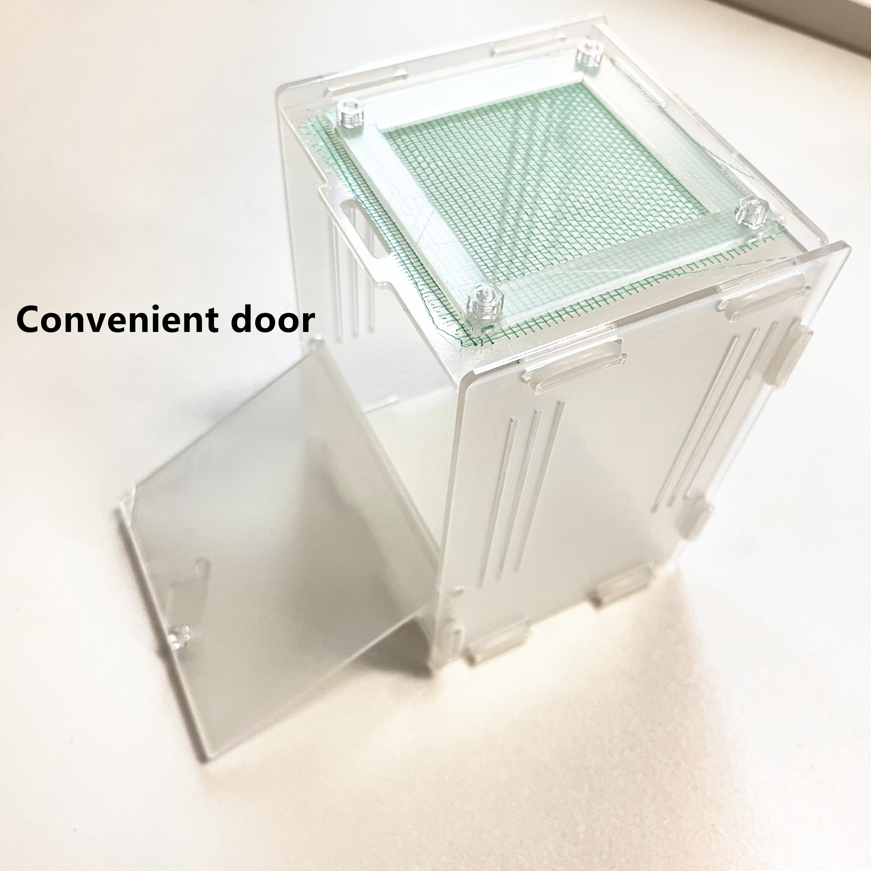 New Design High Quality Acrylic Mantis Cage Breathable Leisure Reptiles Cage