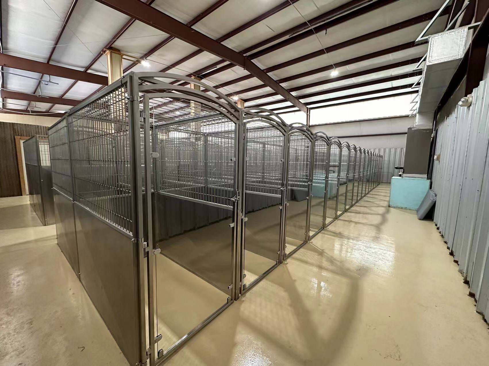 Pet Hospital Luxury Simple Solid Stainless Steel Kennels Pet Boarding Modular Large Dog Kennel 3D Customization Multifunction