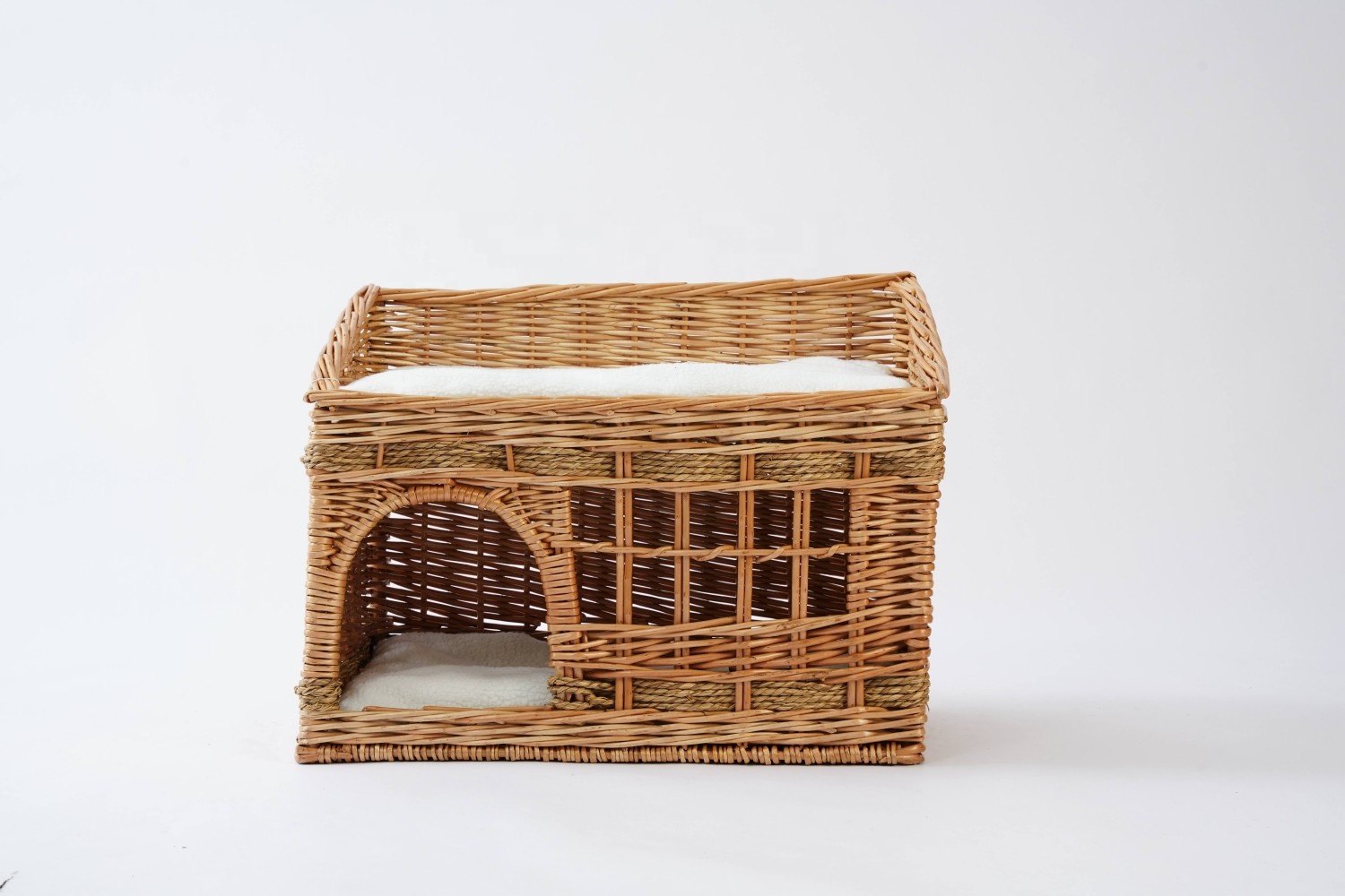 JY Willow Wicker Insulated Big Pet Houses Furniture for Dogs Waterproof Cats Fabric Play Weatherproof Pet Houses Furniture