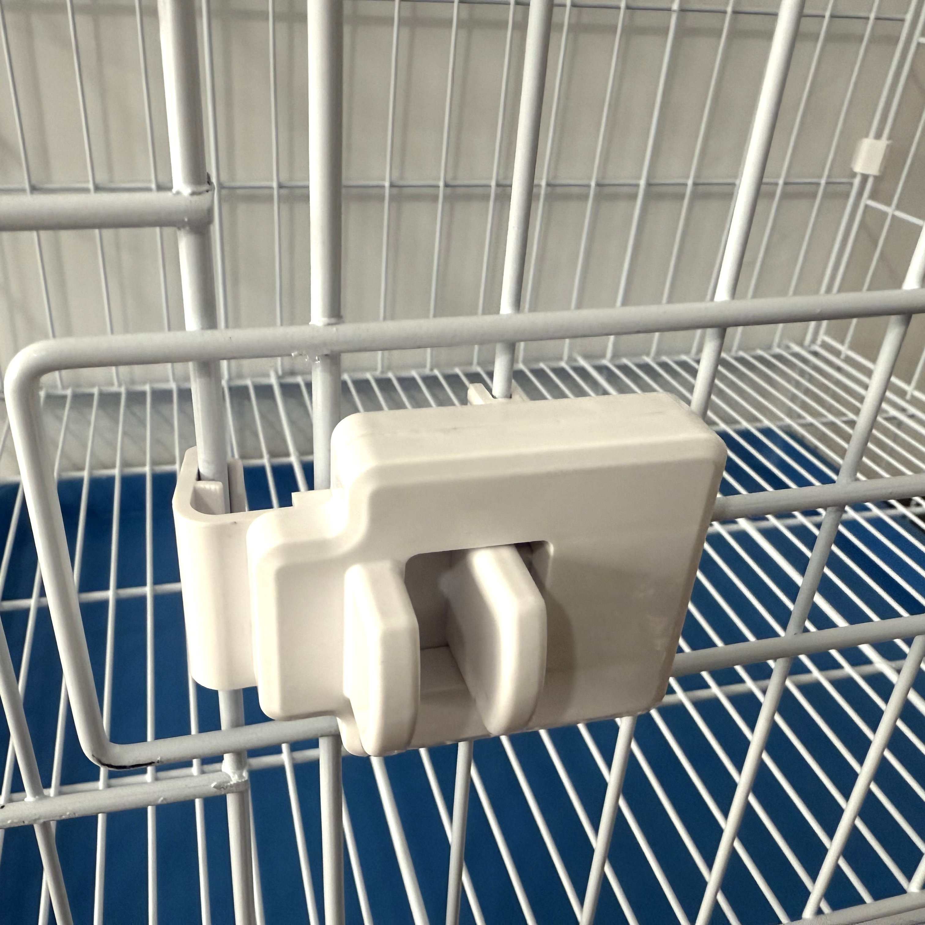 DIY Snap Lock Dog Cages with Stackable Panoramic Skylight, Bite-Resistant, Durable, With Wheels and Tray for Breeding Pets