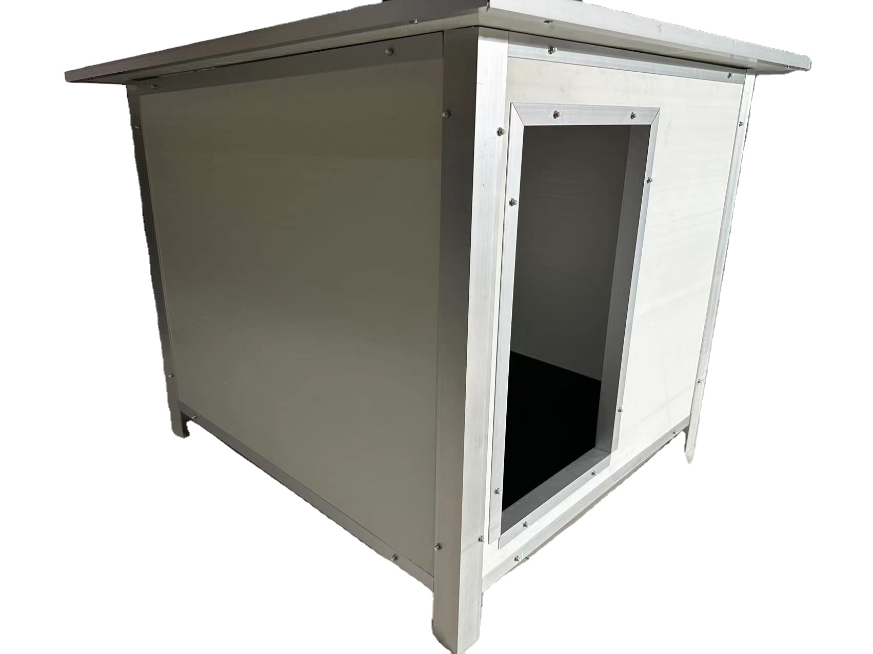 Custom Warm Dog Kennel with Roof