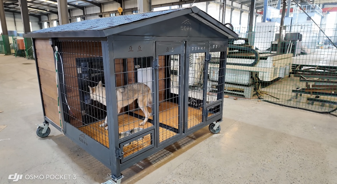 Custom Solid Indoor Luxury Wooden Pet House Cat Dog Pet House Furniture