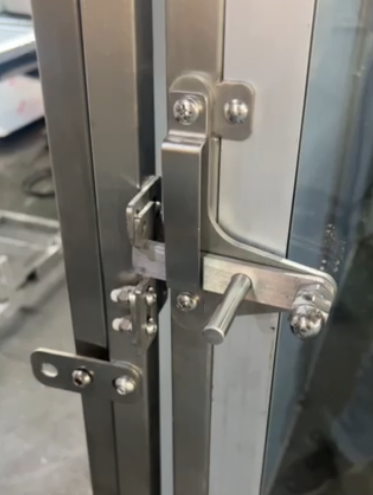 Strong S/S Latch