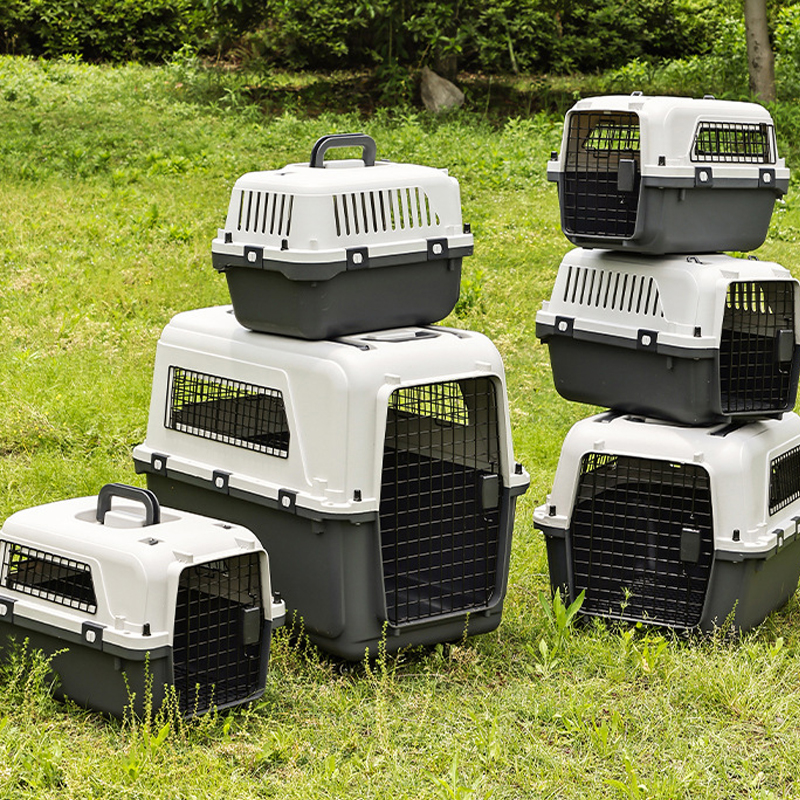 Multi Size Hot Selling Durable Travel Pet Carrier Outdoor Portable Airline Pet Cage Plastic Kennel Wheel Pet Cage Carrier