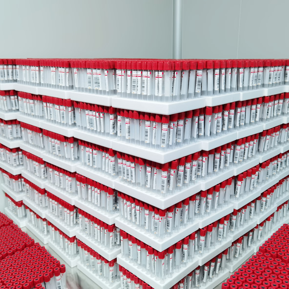 Clot Activator Vacuum Blood Collection Tube 5ml Factory Supply Directly