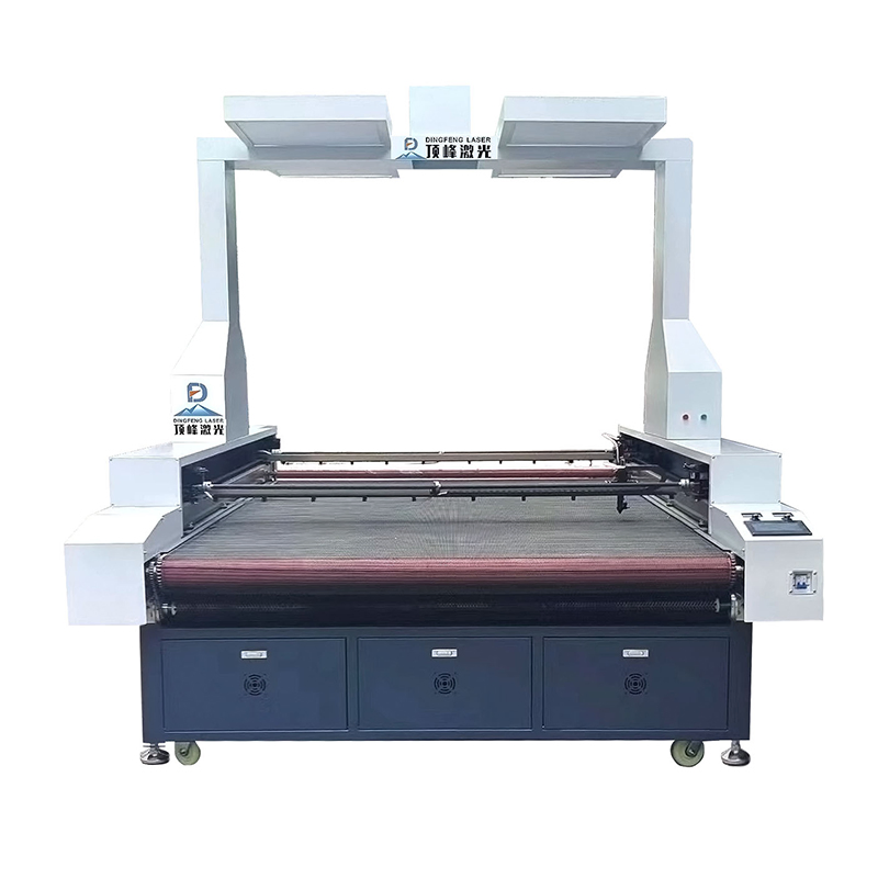 Laser Cutter Textile Cloth Camera Auto Feeding Fabric Cloth Jeans Garment 1830