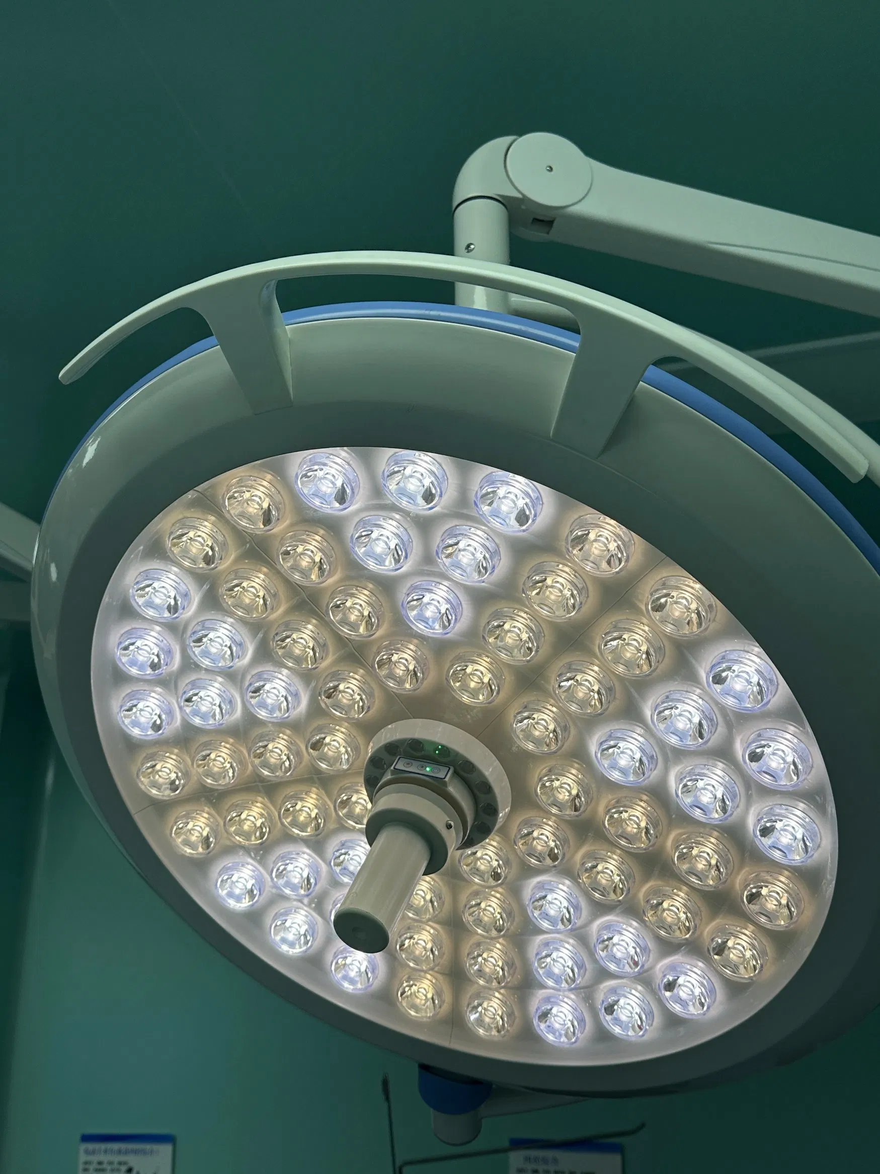 Premium Mobile Examination Lamp for Surgical Gynecology Use