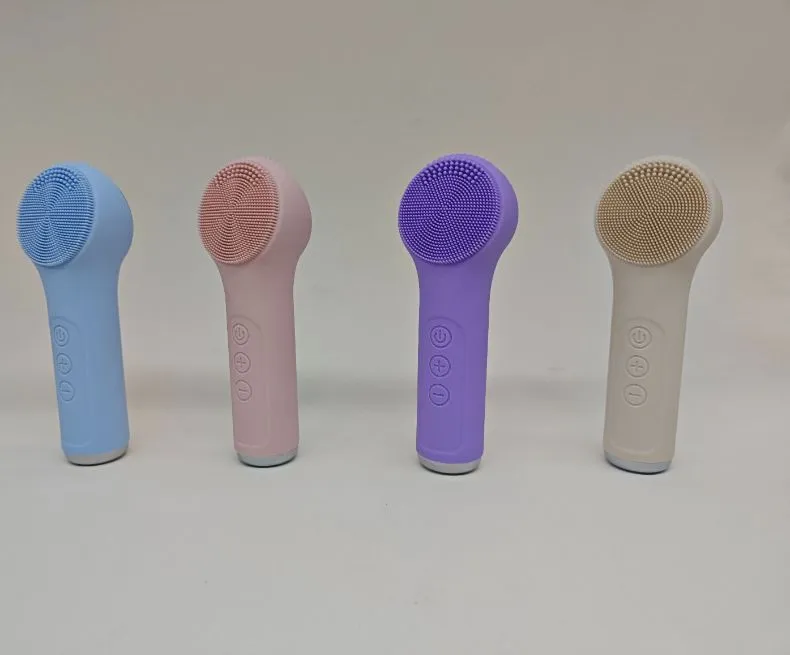 Facial Massager Face Cleaning Brush Skin Scrubber Silicone Electric Facial Cleansing Brush Waterproof Ipx7 with CE