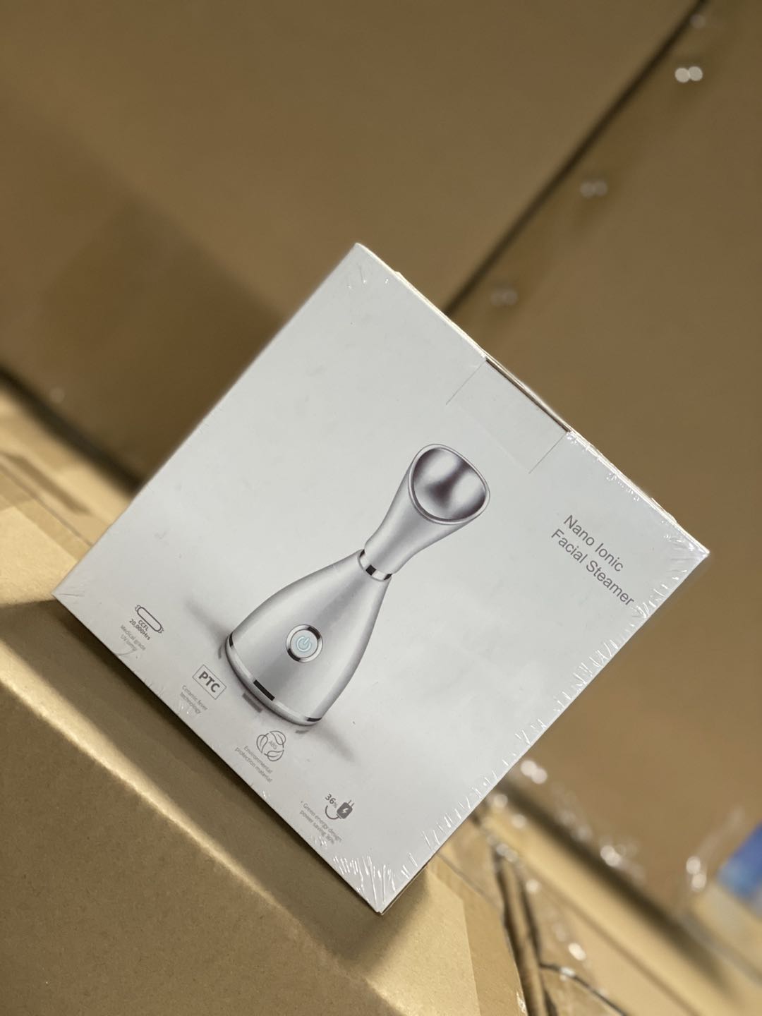 2023 Professional Face Spa Electric Nano Mini Mist Sprayer Face Facial Steamer With Warm Vapor