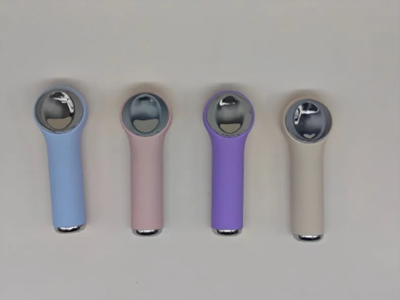 Facial Massager Face Cleaning Brush Skin Scrubber Silicone Electric Facial Cleansing Brush Waterproof Ipx7 with CE