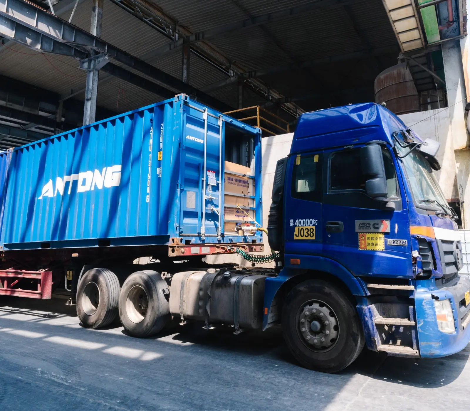 Container liquid bag shipment