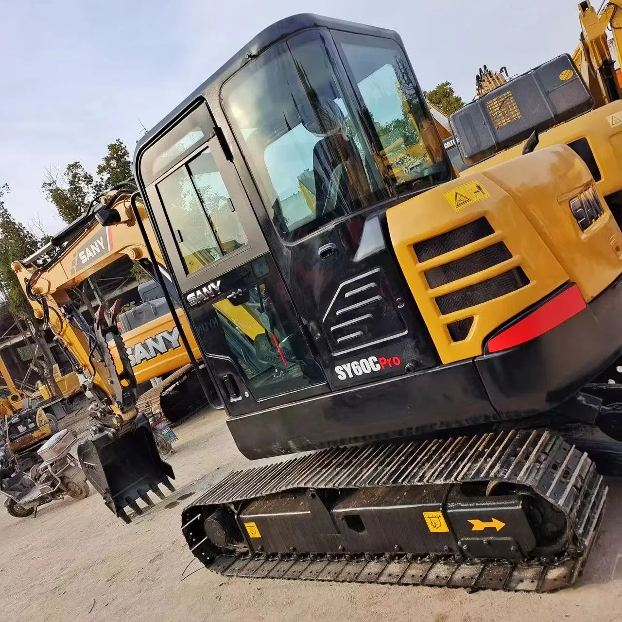 Sany Sy60 6tons Used Fuel Economy King Crawler Excavator Long Reach Boom &amp; Arm