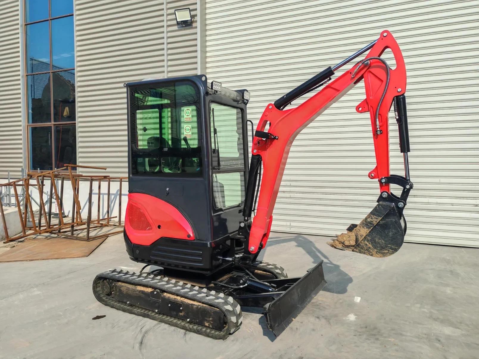 Chinese Manufacturer Betensh User-Friendly Environmentally Friendly Multi-Functional Easy-Operate Compact Design Piston Motor 2.5t Mini Excavator