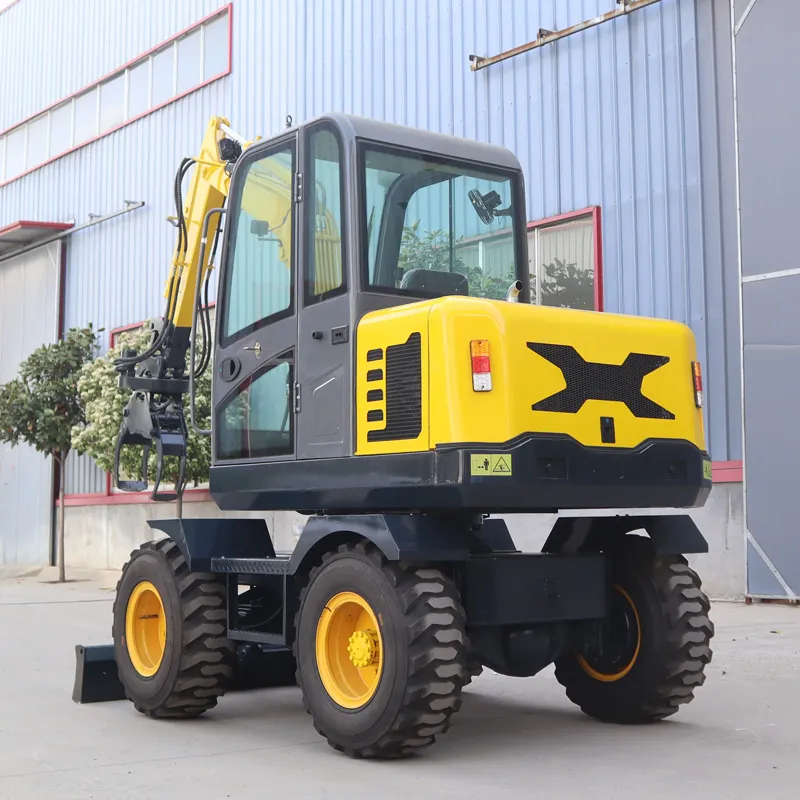 Excavator Advantage 1