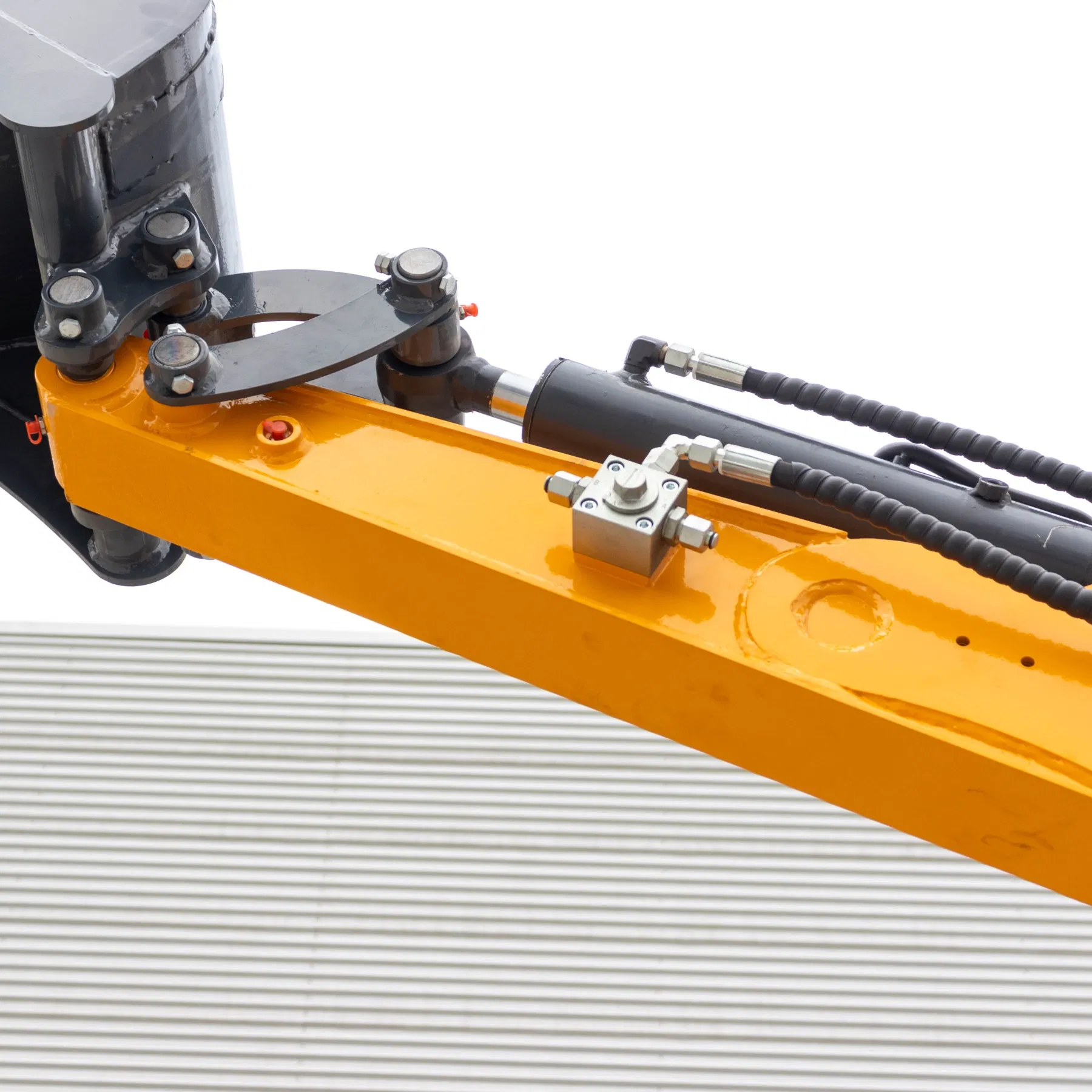 Retractable Track Ep a/Euro 5 Certified2.5ton Customized Engine Tailless Mini Excavator