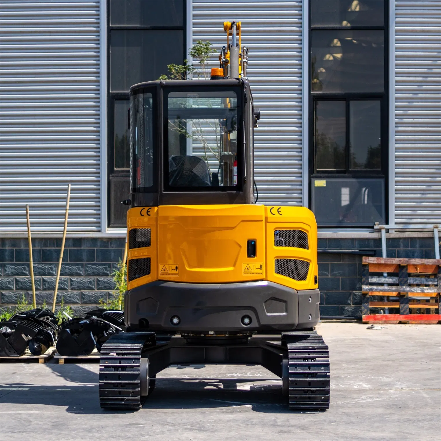 3.5 Ton 3 Ton Hydraulic Long Boom Mini Crawler Wheel Second Hand Household Farm Construction Greenhouse Towable Small Size Garden Micro Electric Excavator