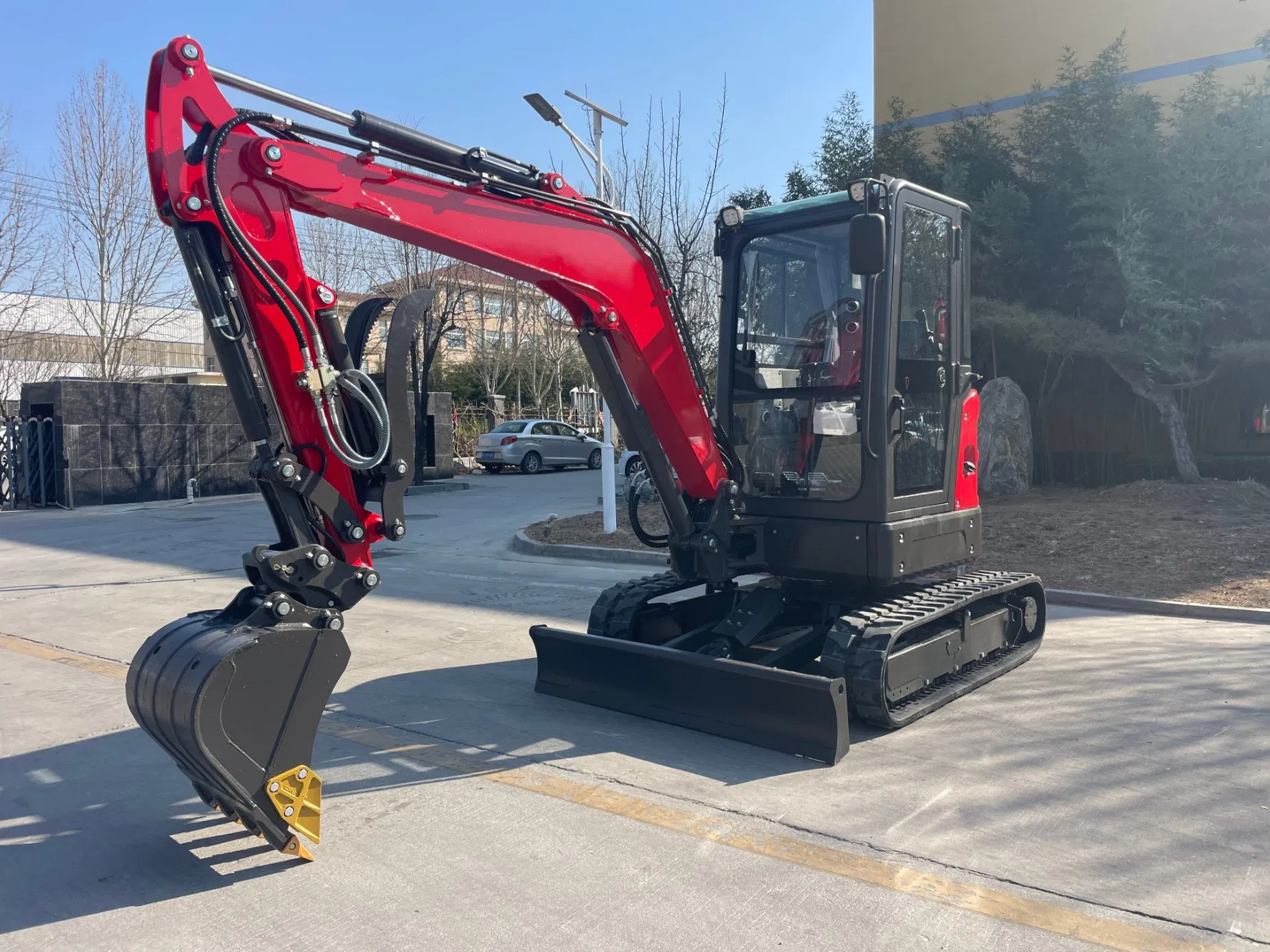 Multifunction 3.5 Ton Mini Excavator Compatible with Auger Breaker Ripper Bucket and Other Attachments Compact Small Digger for Versatile Construction Jobs