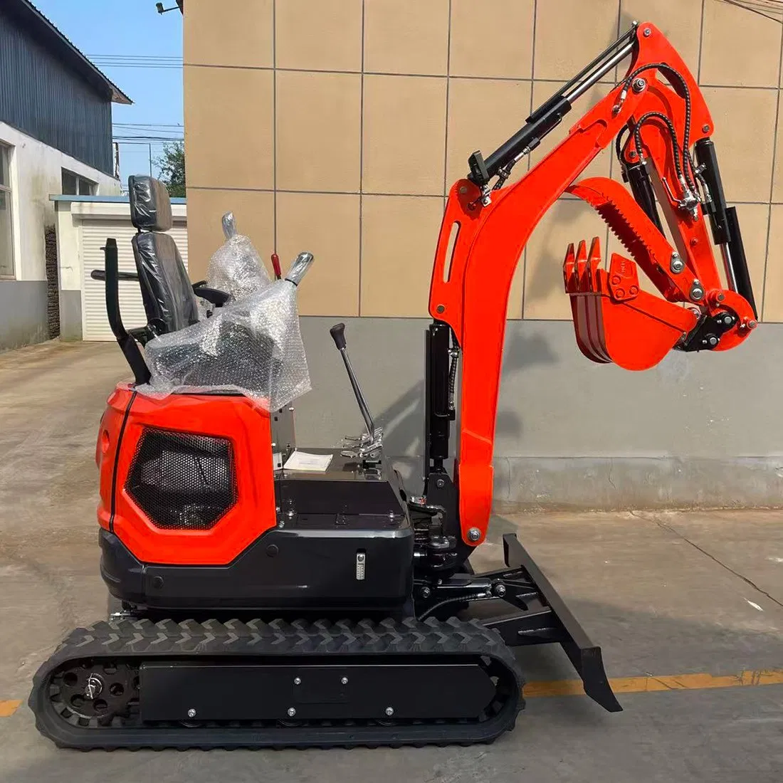 Chinese Factory CE EPA 1.8 Ton Mini Excavator Orchard Crawler Type Small Digger Home Diesel Engines Mini Excavators with Cabin