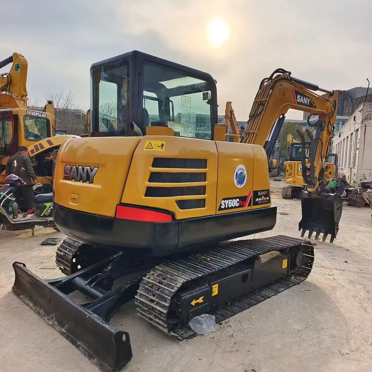 Sany Sy60 6tons Used Fuel Economy King Crawler Excavator Long Reach Boom &amp; Arm