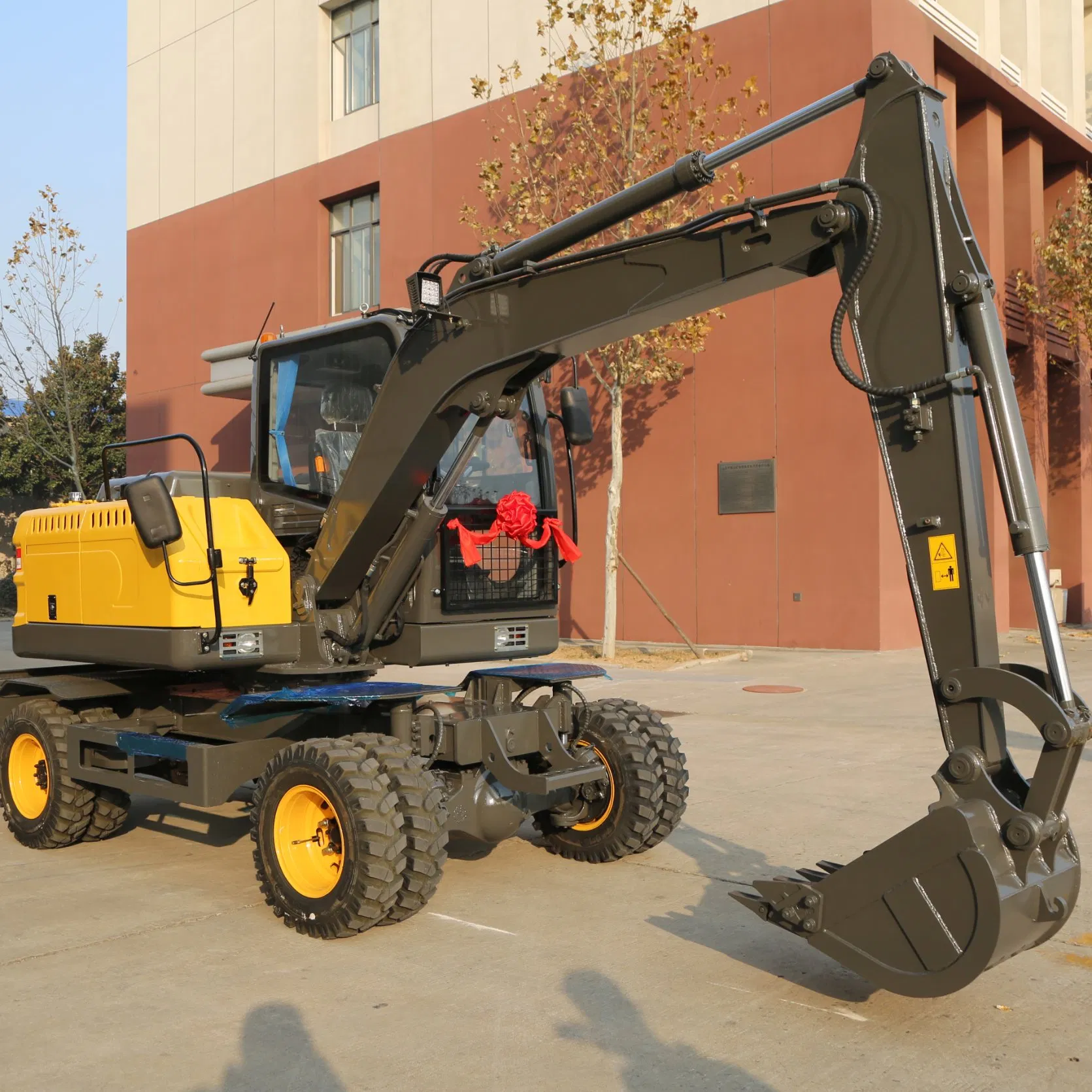 Electric Compactor Mini Small Crawler Wheeled Used Bucket Digger Earth Moving Ton Machinery Construction Farm Asphalt Road Hydraulic Wheel Excavator