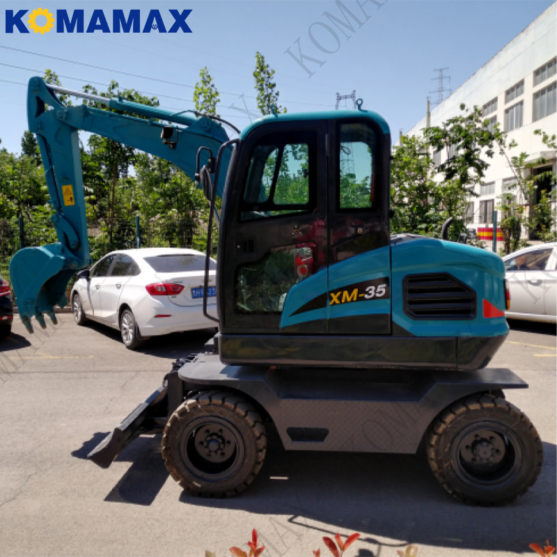 Factory Price 4 Ton Mini Wheeled Excavators Brand New Small Hydraulic Farm Used Mini Digging Machine