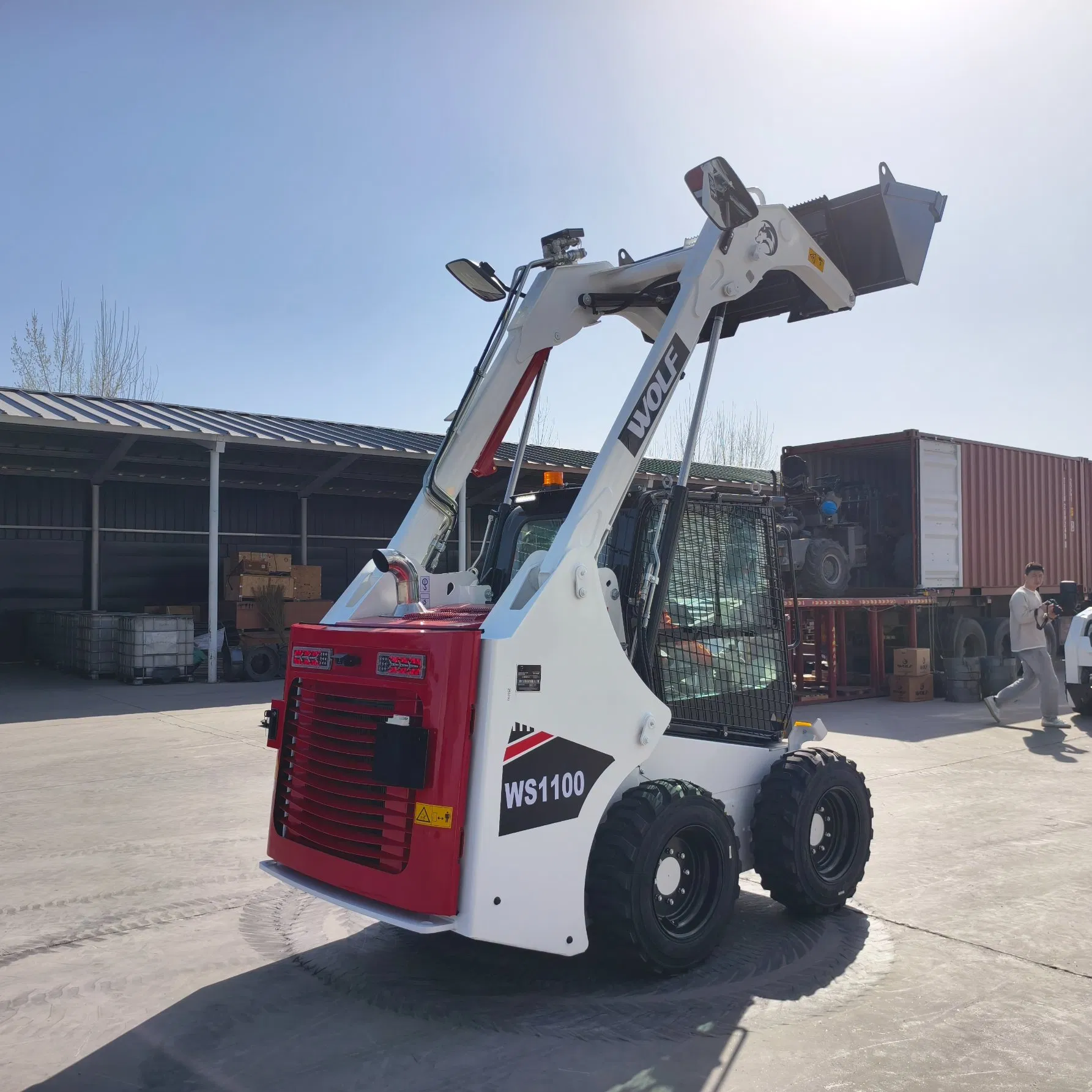 China Wolf WS1100 with CE/EPA Engine/Backhoe/Crawler Hydraulic Mini/Micro/Tracked Skid Steer Loader with Fast Speed and Flow Output