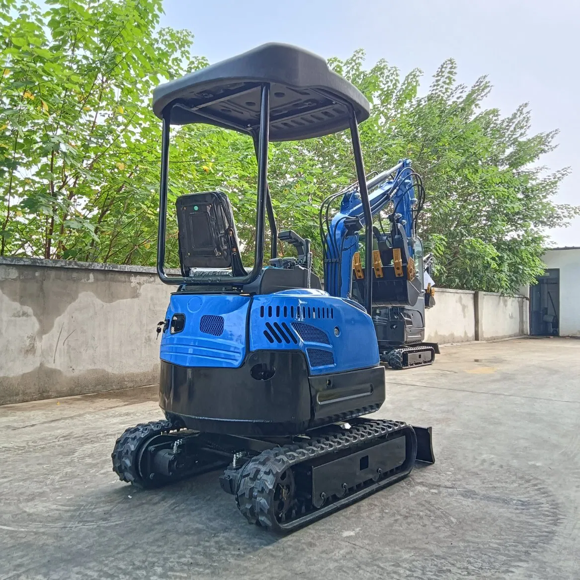 1.5t Excavator Euro 5 Hydraulic Digger Wholesale Excavators Mini Excavator with Thumb