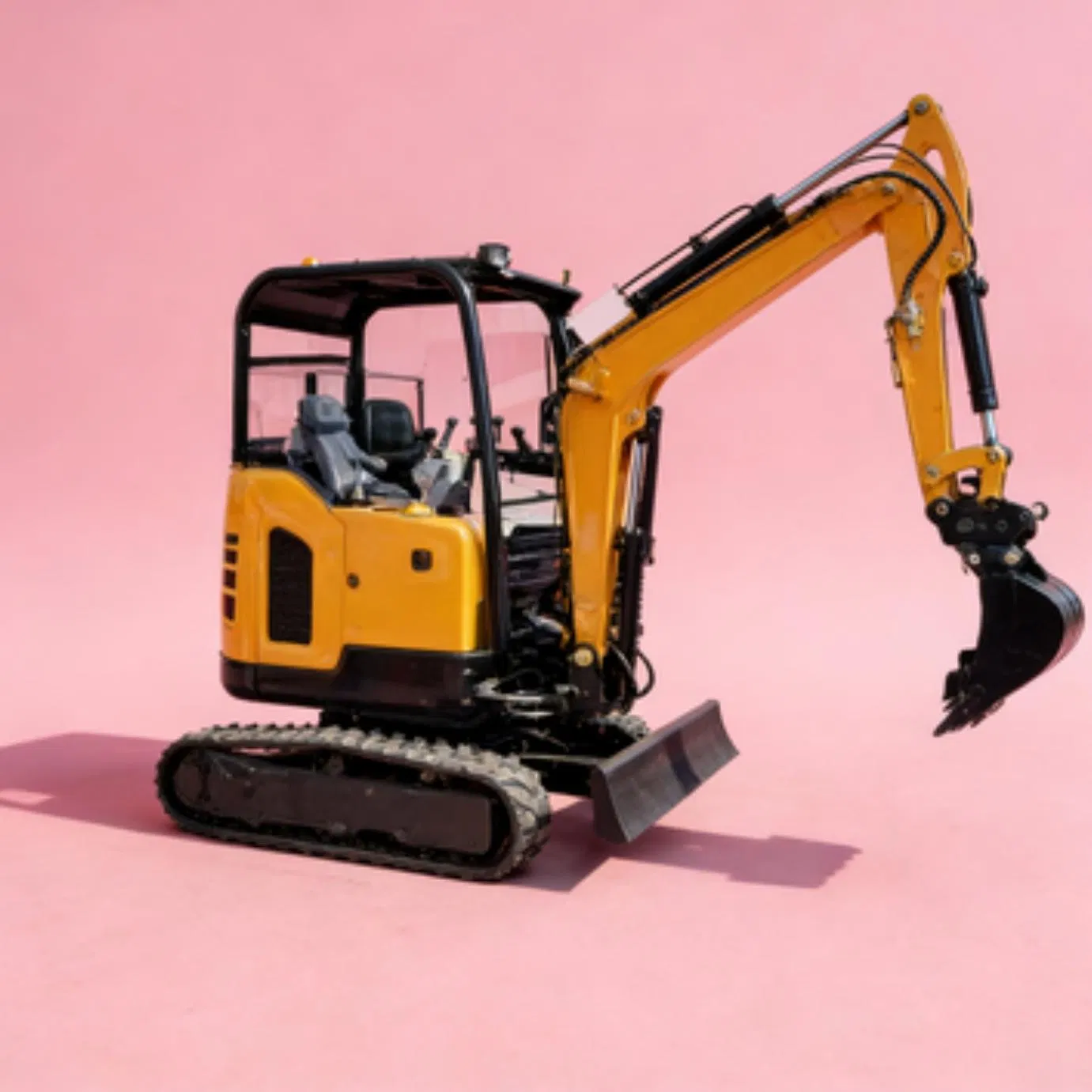 2.5 Ton Mini Crawler Excavator with Quick Hitch Connector Compatible with Multiple Attachments Auger Ripper Grapple Suitable for Multi Scenario Small Constructi