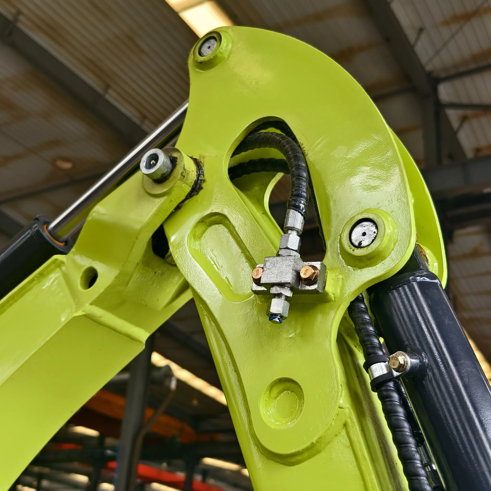 CE China 2ton Euro5 EPA Side Swing Boom Thumb Hydraulic Rubber Track Crawler Rubber Track Micro Small Digger Factory Mini Excavator