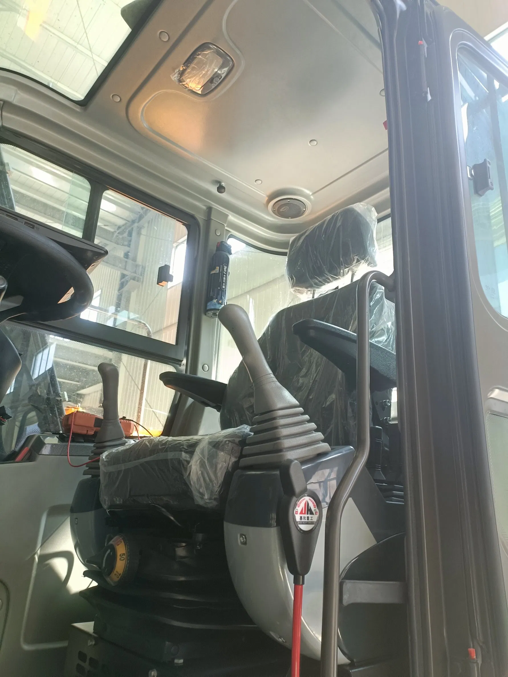 China Manufacturer Construction Wheeled Excavator 7 8 9 Ton Four-Wheel Drive Mini Backhoe Wheel Excavator Machinery