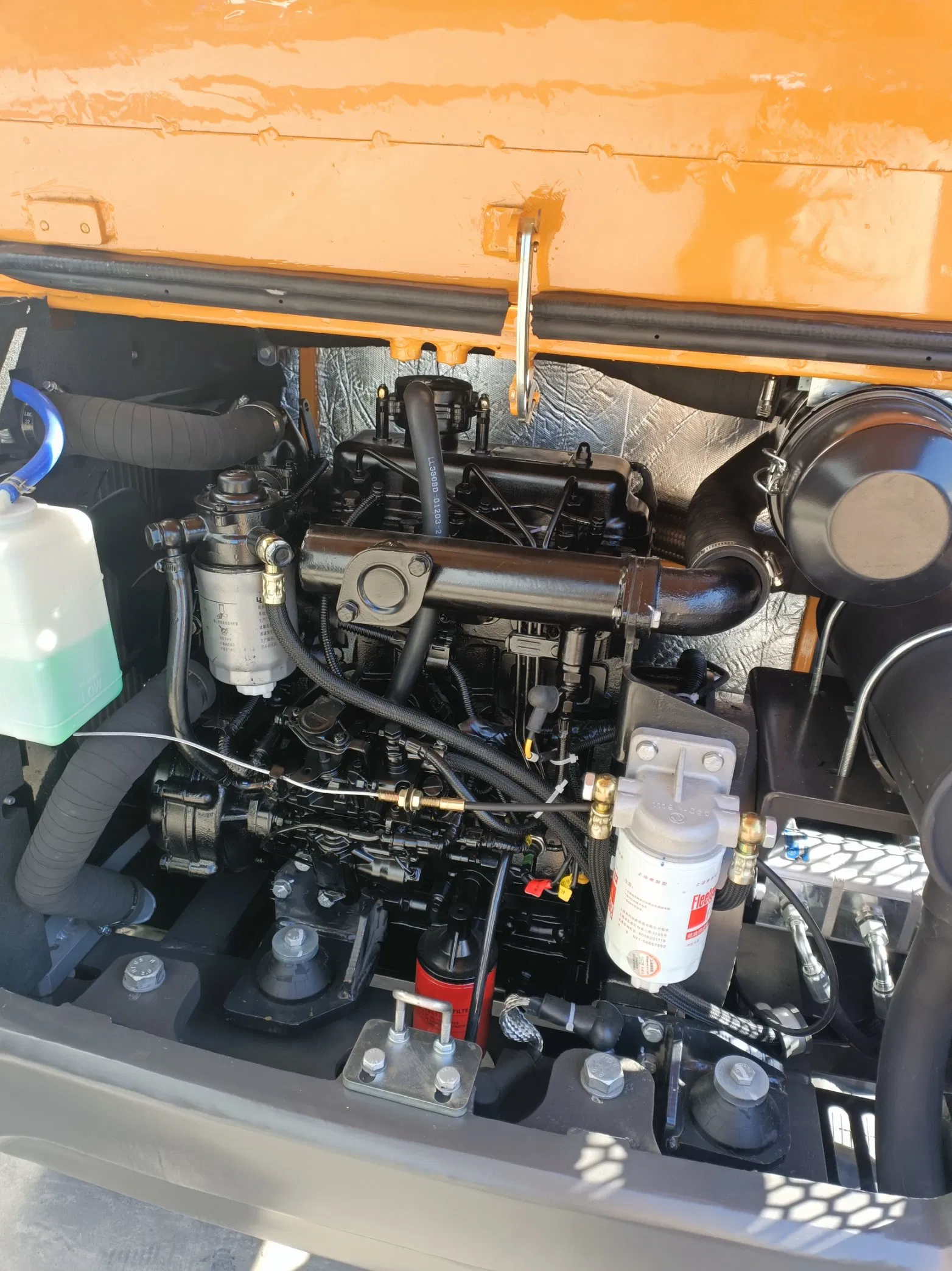 Standard Configuration Promotion Price 2 Tons Zero Tail Excavator with Boom Swing Mini Bagger Kubota Engine Crawler