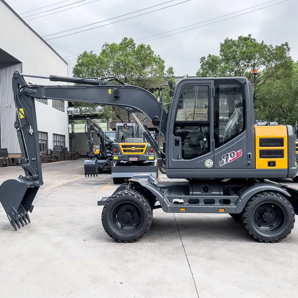 7 Ton Hydraulic Wheeled Excavator Diesel Engine Long Reach Quick Hitch Mini Excavator