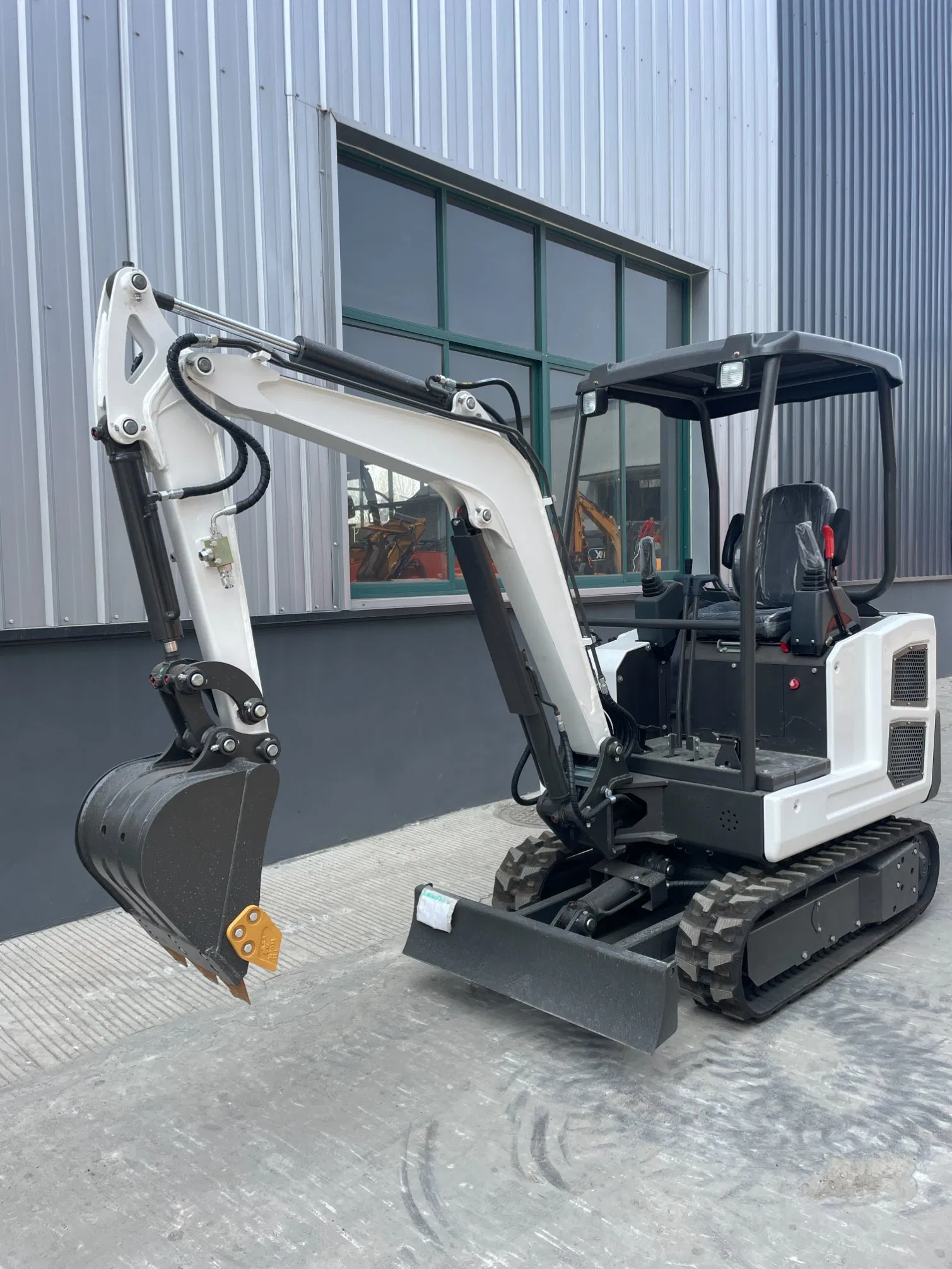 Multifunction Mini Excavator Long Reach Boom Arm with Excavator Bucket 1 Ton New with Wholesale Price