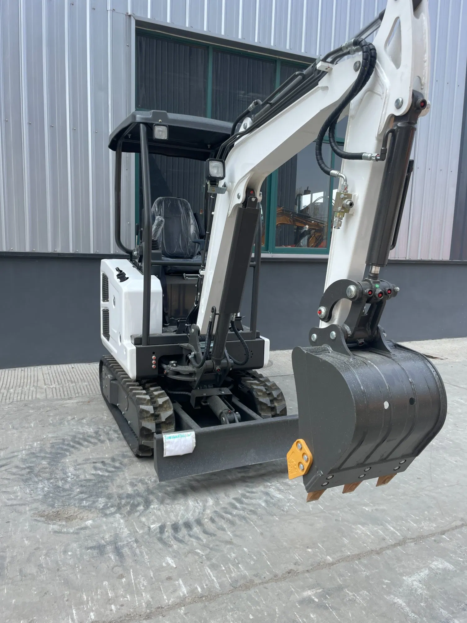 Multifunction Mini Excavator Long Reach Boom Arm with Excavator Bucket 1 Ton New with Wholesale Price