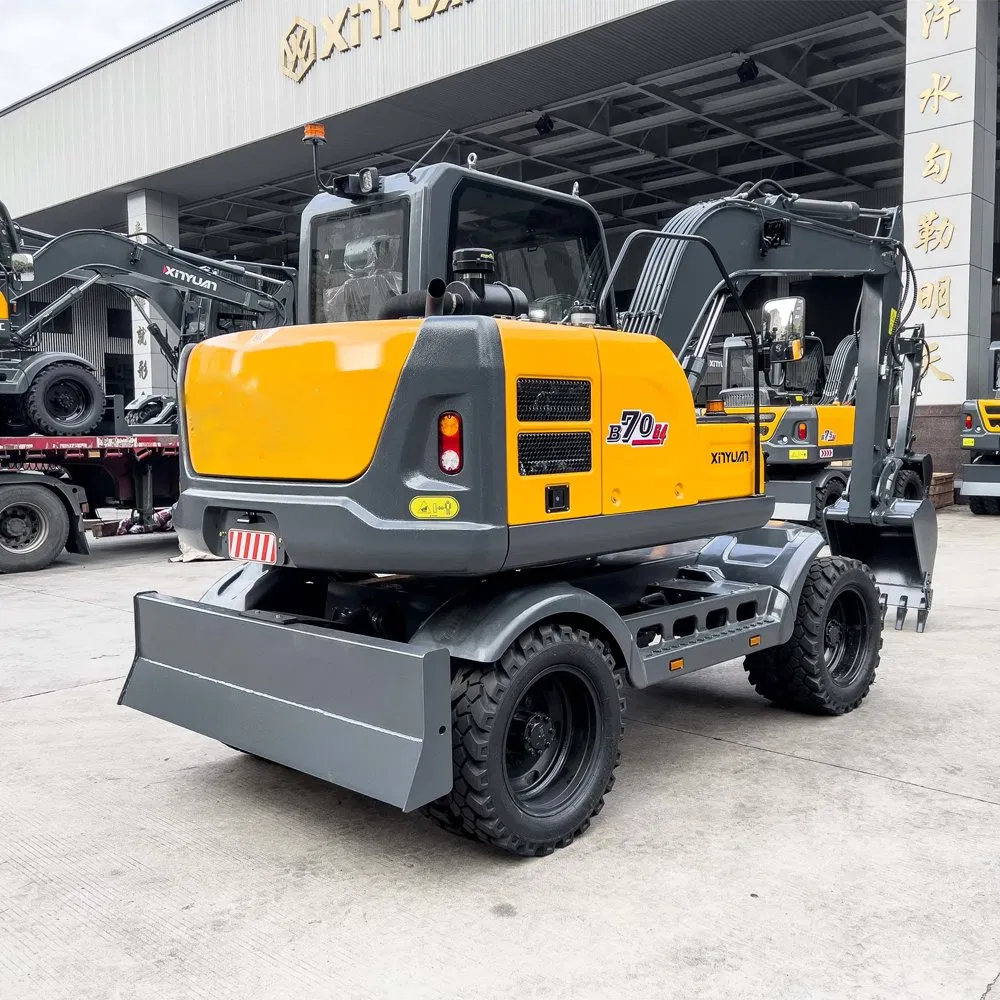 7 Ton Hydraulic Wheeled Excavator Diesel Engine Long Reach Quick Hitch Mini Excavator