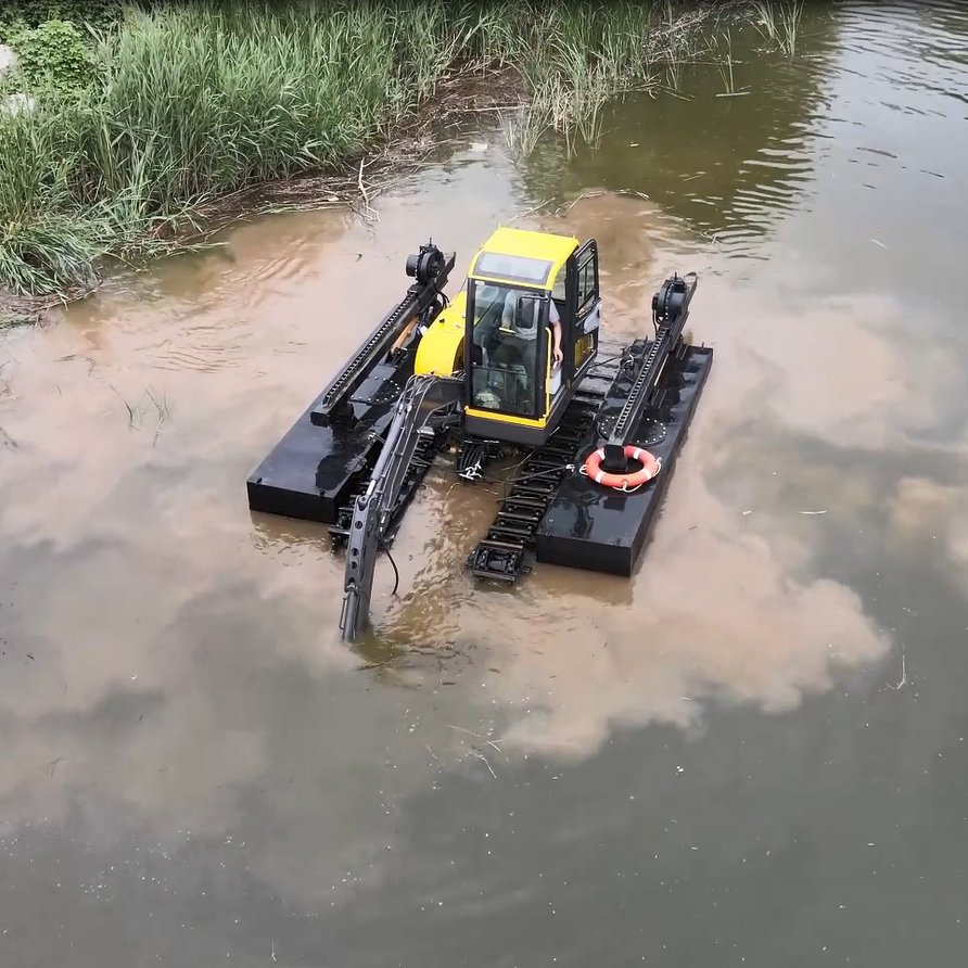 Crawler Amphibious Excavator as Small Excavator Farm