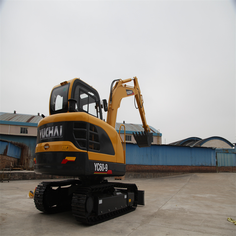 High Quality Free Shipping Mini Diggers Hydraulic Excavator 6 Ton Small Crawler Excavator with Thumb Bucket for Sale