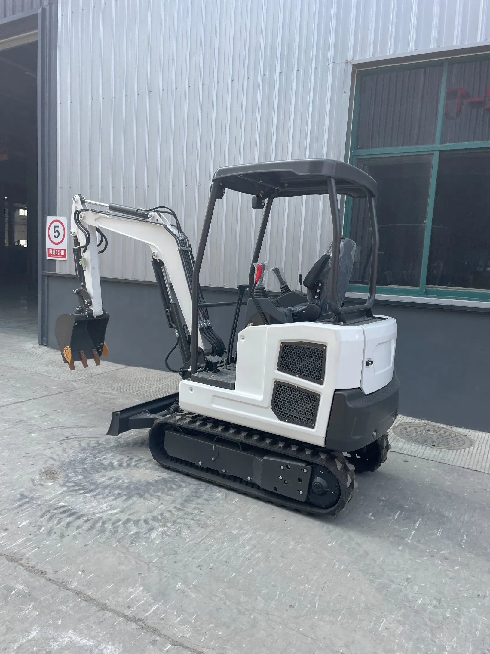 Multifunction Mini Excavator Long Reach Boom Arm with Excavator Bucket 1 Ton New with Wholesale Price