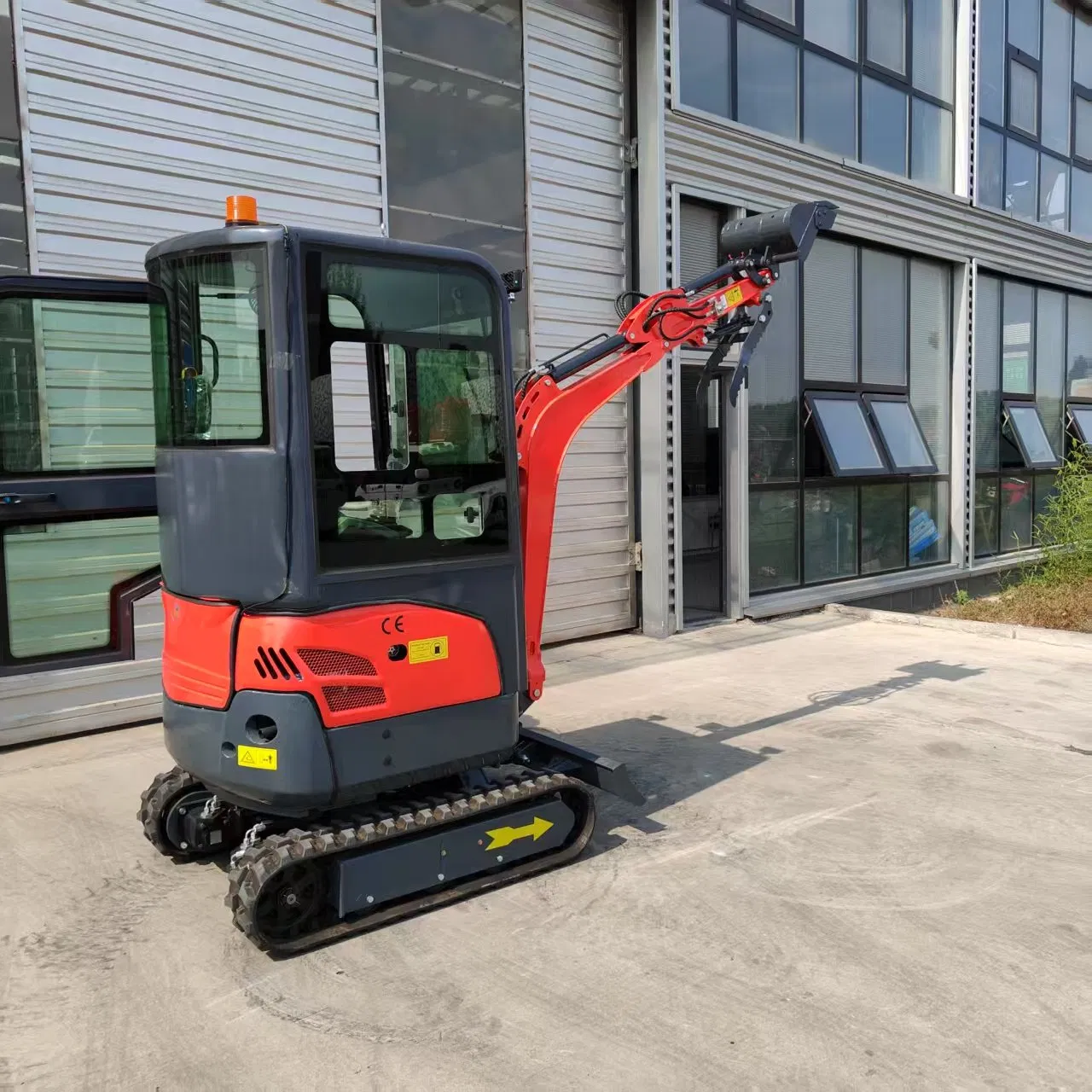 0.8/1.0/1.2/1.5/2/2.8/3/3.5/4 Ton Small Size Compact Auger Attachment Bucket Construction Agricultural Machinery Garden and Home Hydraulic Mini Excavator