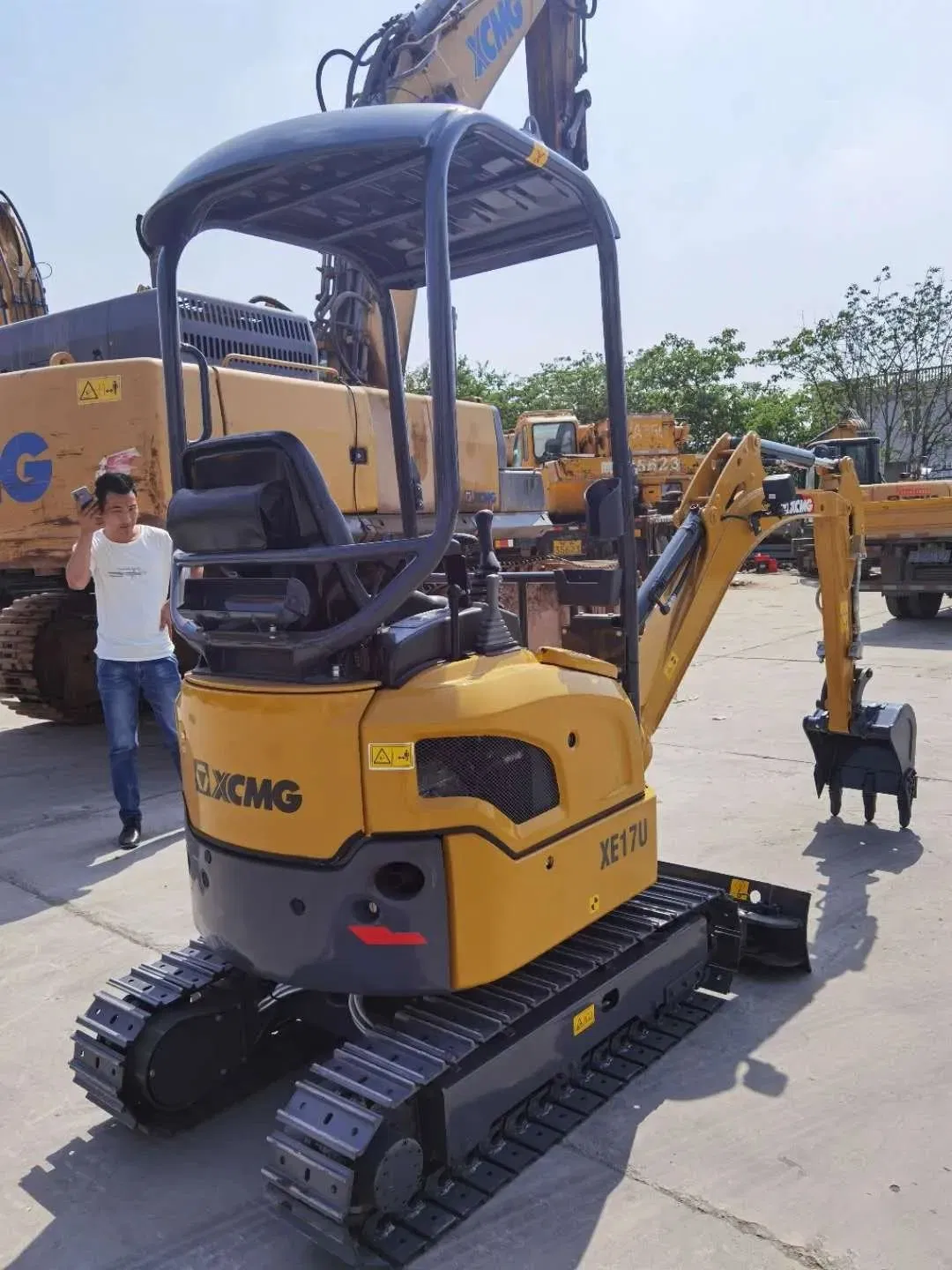 XCMG Official Used Excavator Machine Xe17u Hydraulic Electric Small Micro Crawler Bagger Digger Mini Excavators