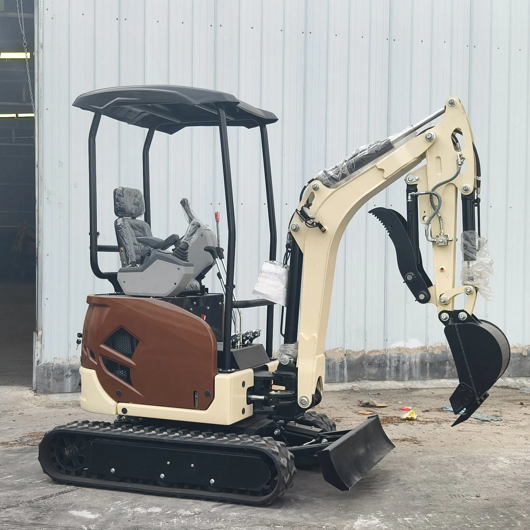 1.8 Ton CE ISO Design Mini Electric Hydraulic Crawler Small Size Construction Backhoe Garden Micro Household Farm Construction Greenhouse Excavator