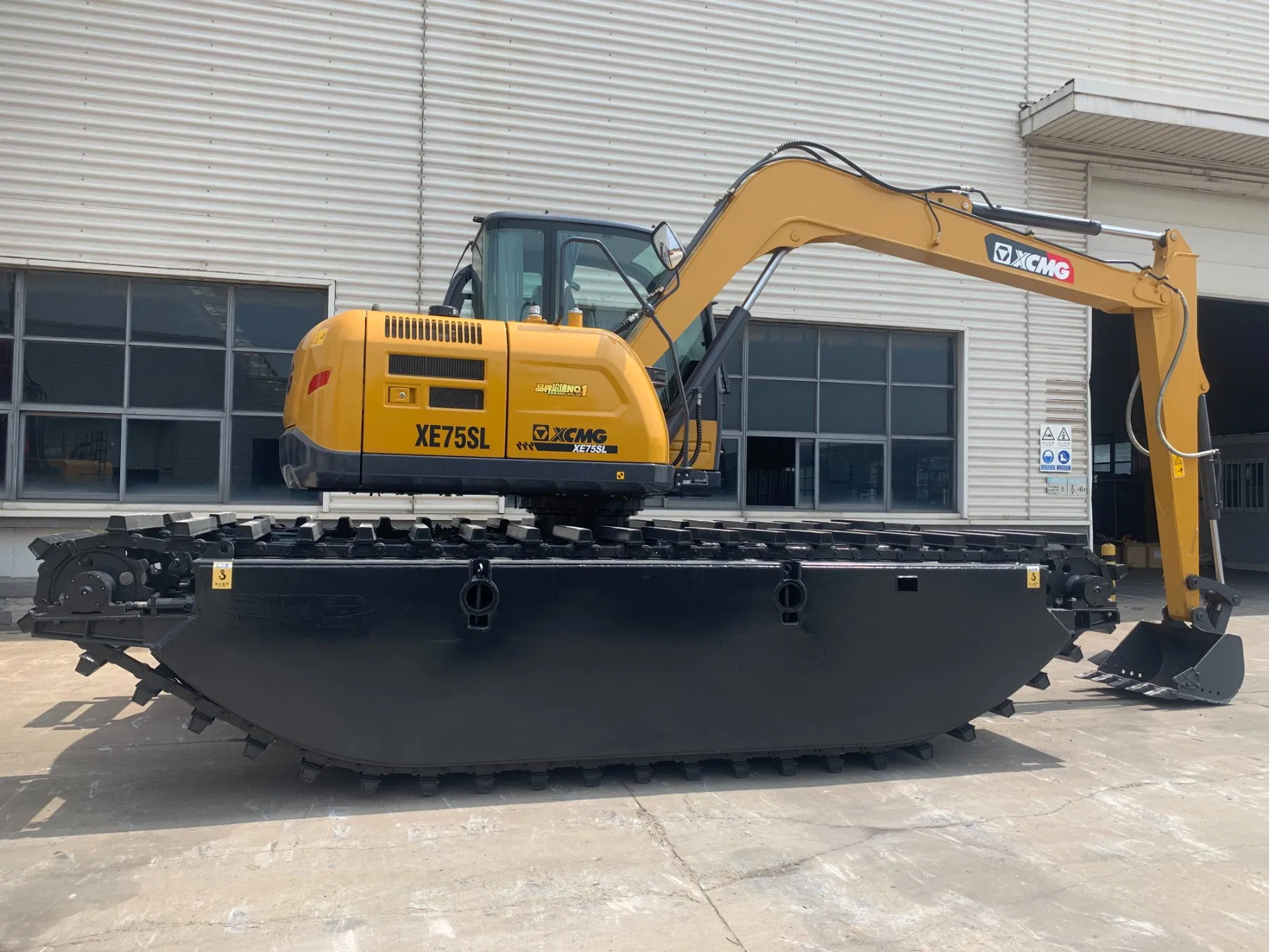 Xe75SL Small Amphibious Excavator Tier III Emission Used for River Dredging